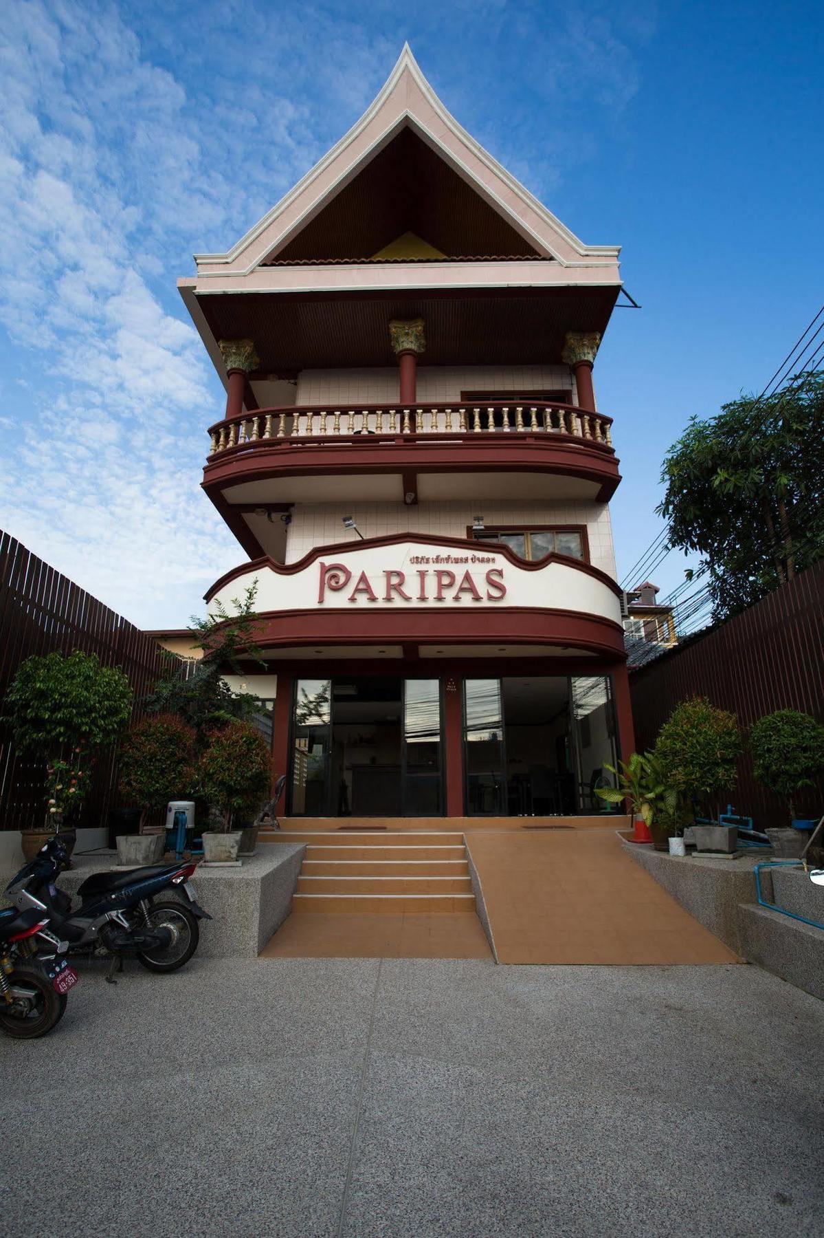 Paripas Express Patong Hotel Екстериор снимка
